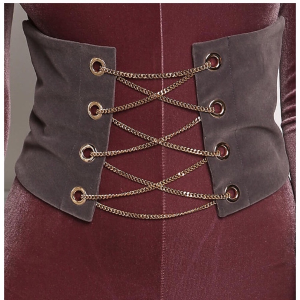 Gorgeous velvet corset belt